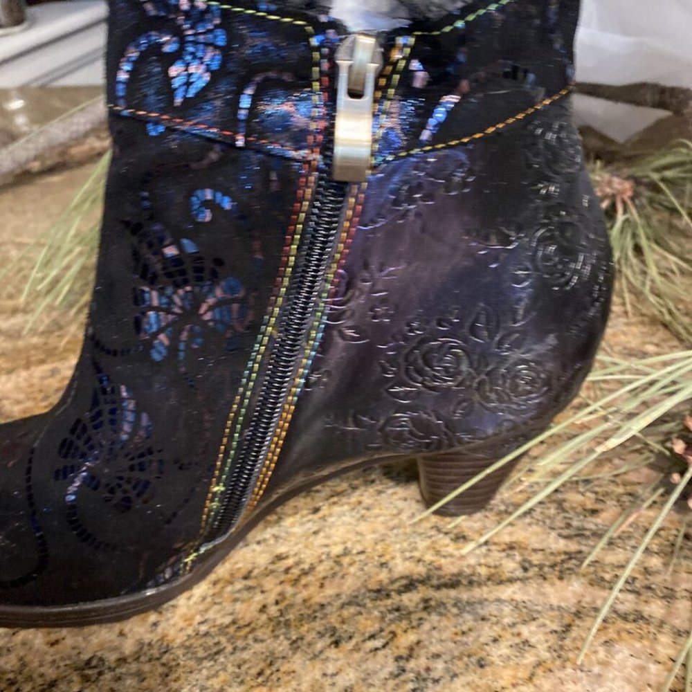 Cowboy Booties Handmade FANCY Decorated Leather 9 California cowgirl western - Picture 4 of 10